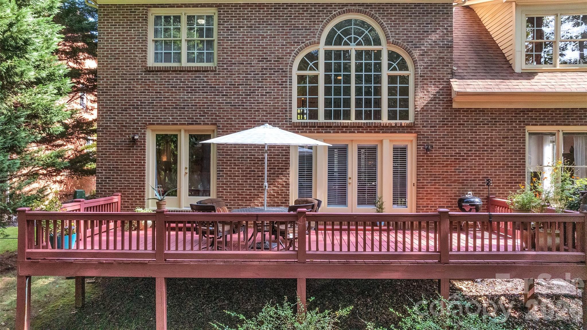 10108 Lampkin Way — Charlotte