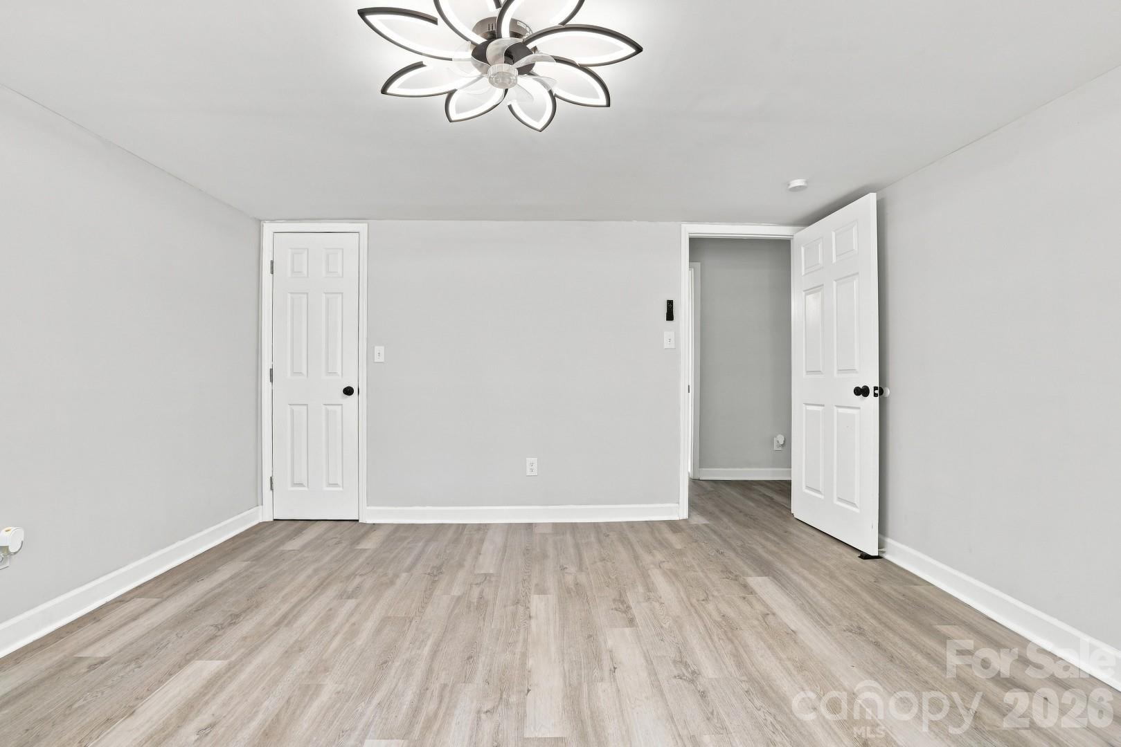 3028 Playmore Beach Road — Morganton