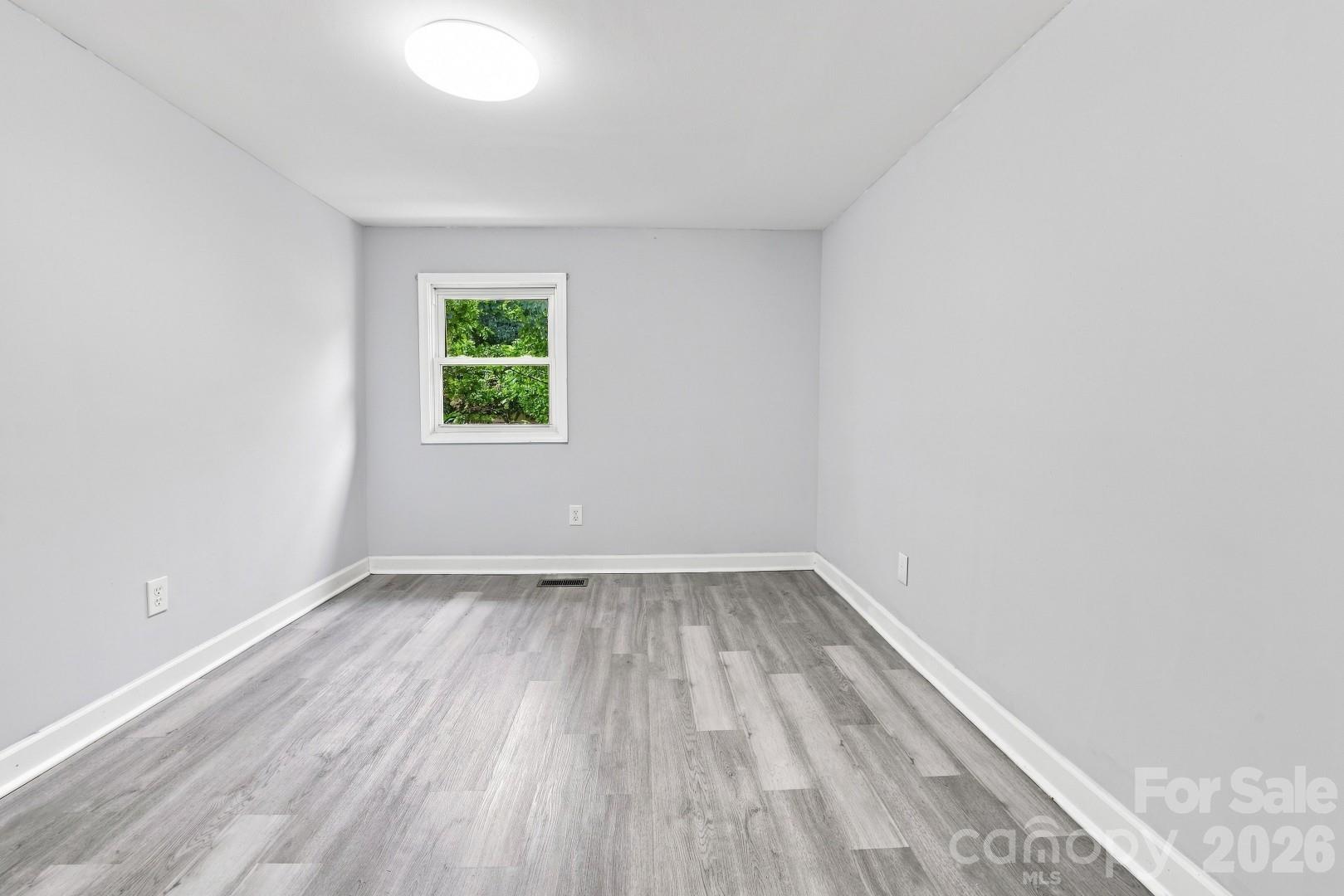 3028 Playmore Beach Road — Morganton