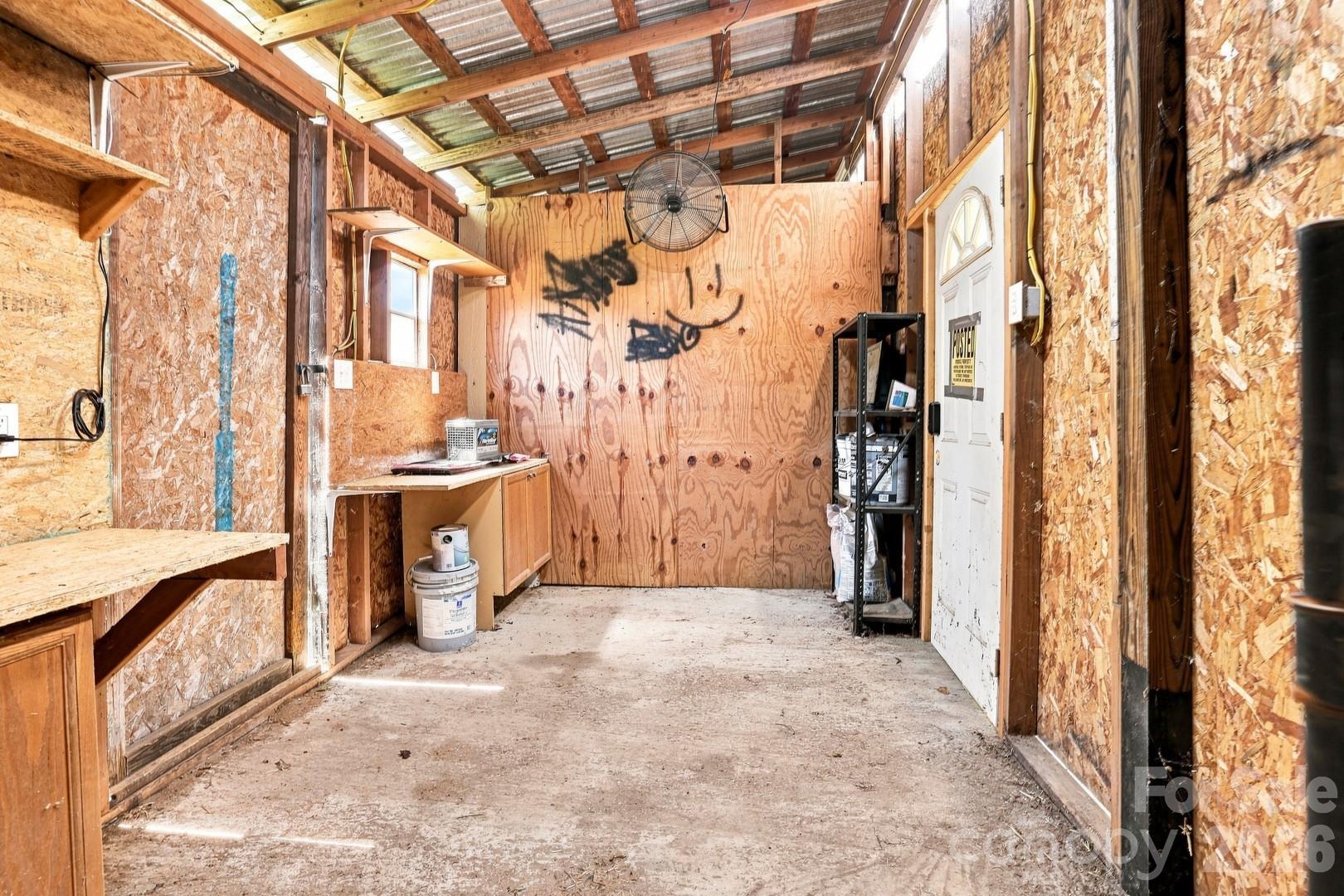 3028 Playmore Beach Road — Morganton
