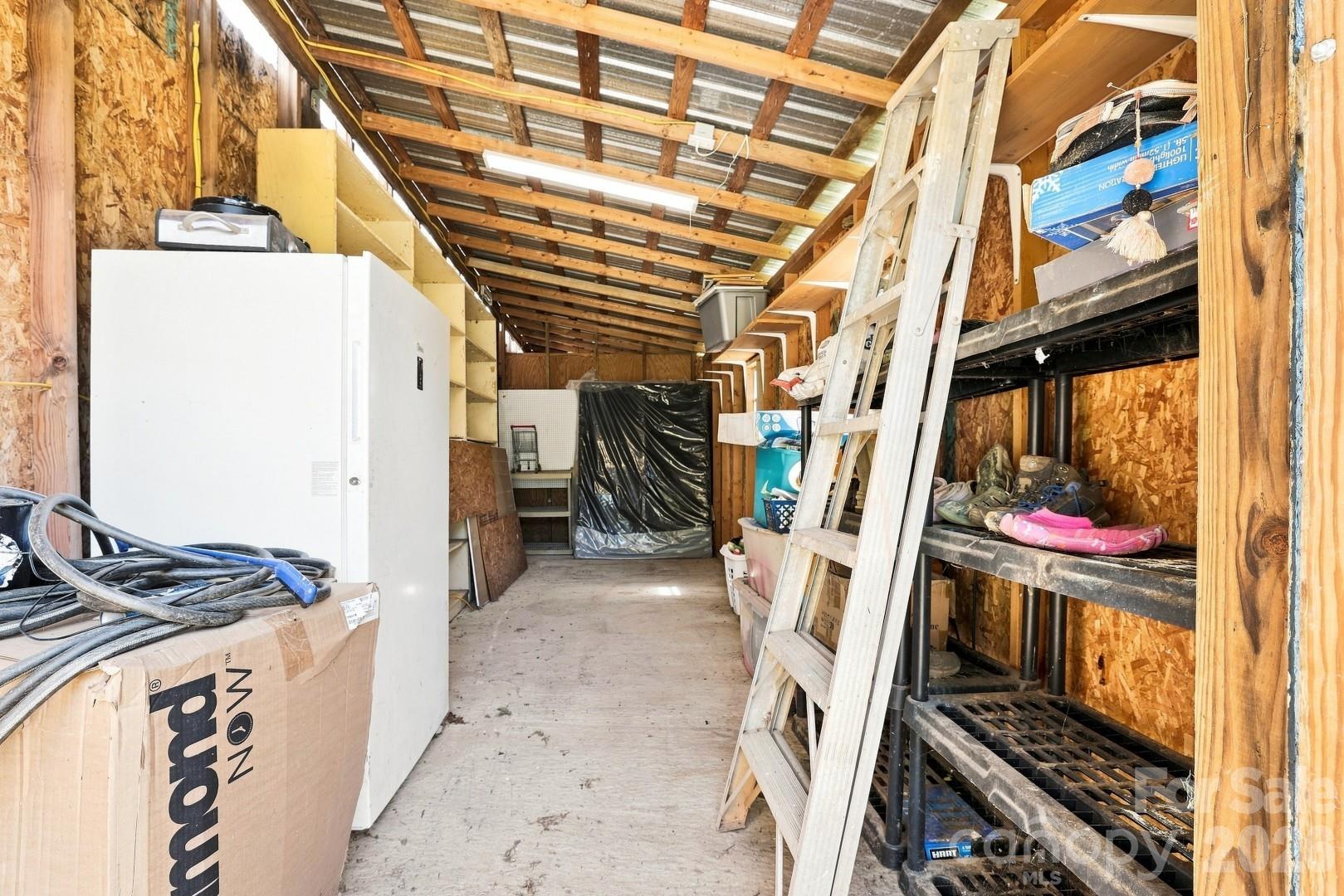 3028 Playmore Beach Road — Morganton