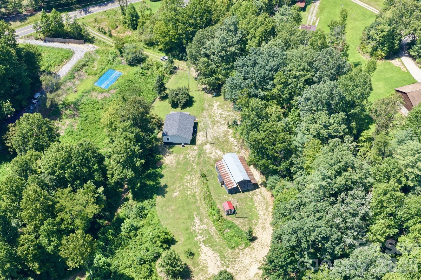 3028 Playmore Beach Road — Morganton