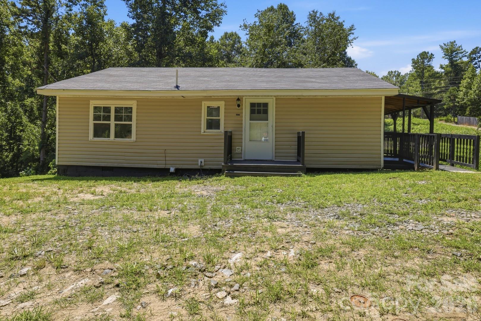 3028 Playmore Beach Road — Morganton