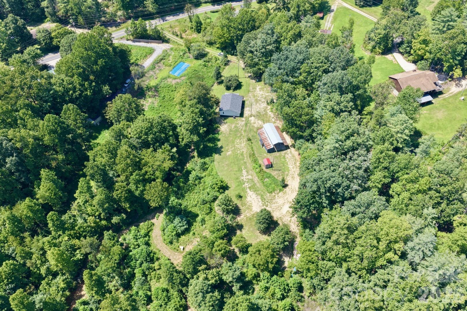 3028 Playmore Beach Road — Morganton