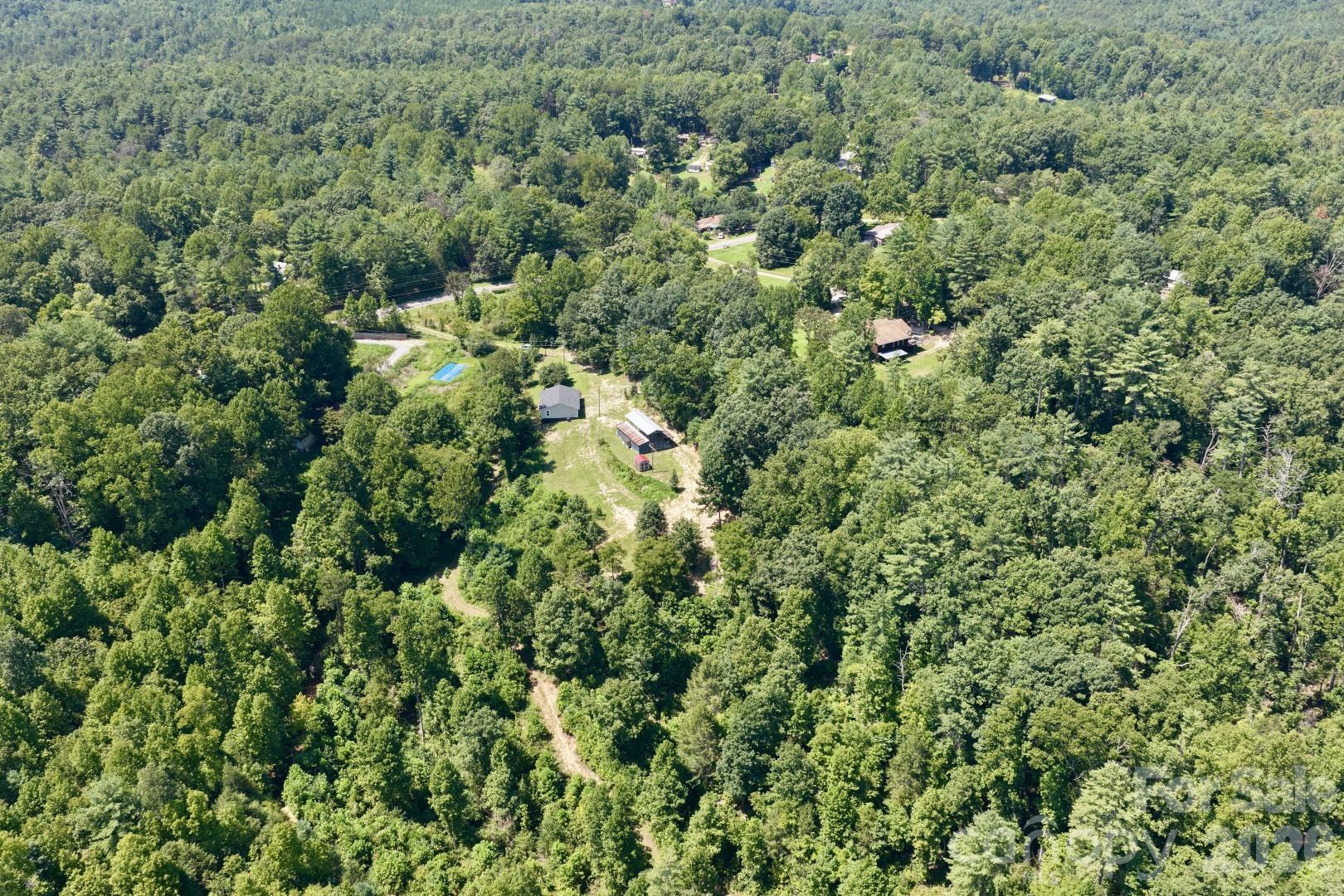3028 Playmore Beach Road — Morganton