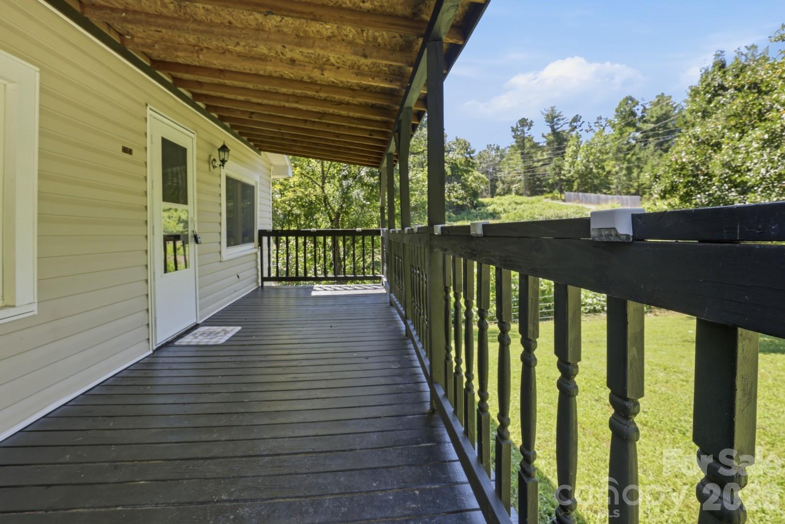 3028 Playmore Beach Road — Morganton
