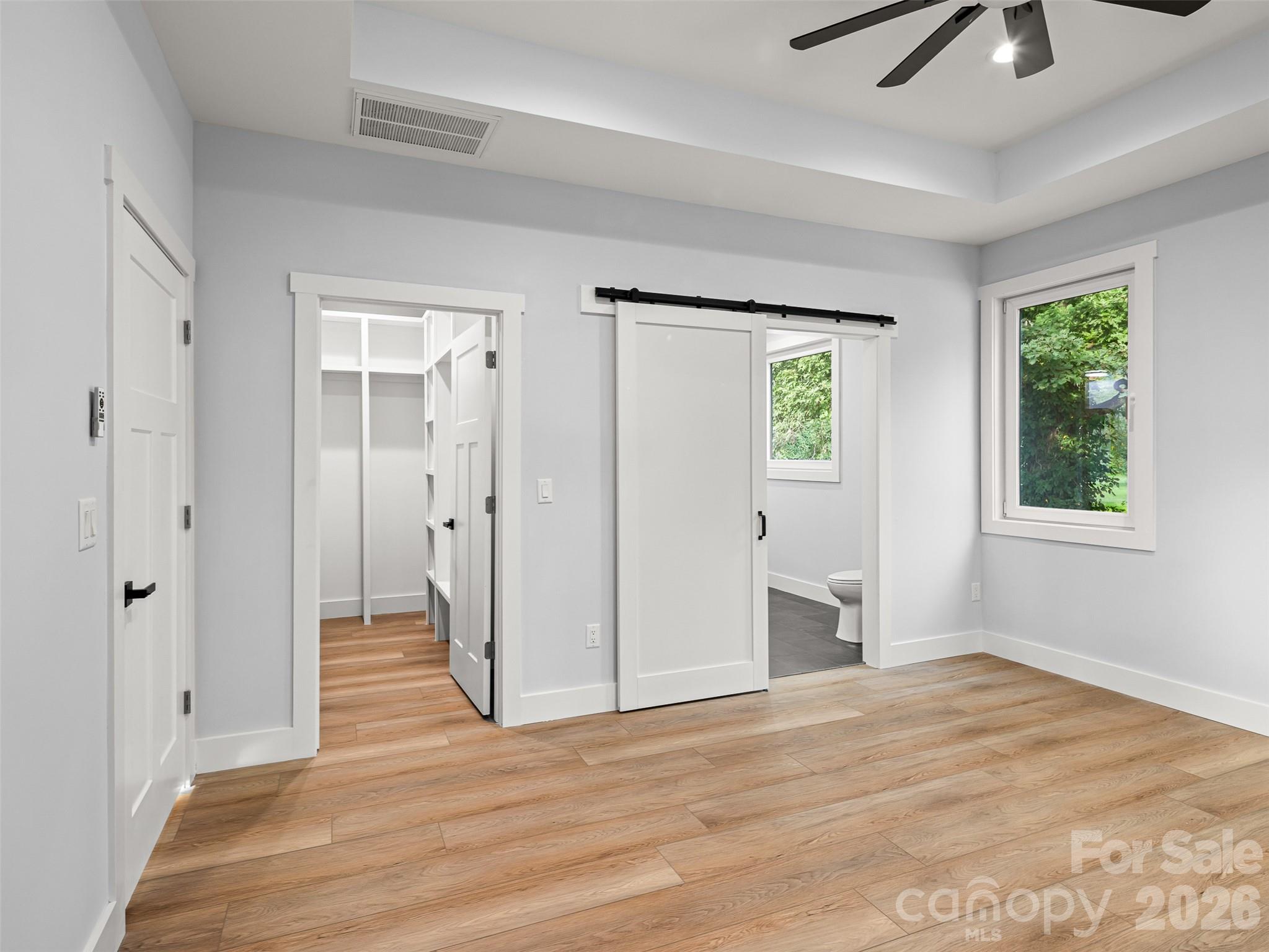 902 Narva Road — Hendersonville