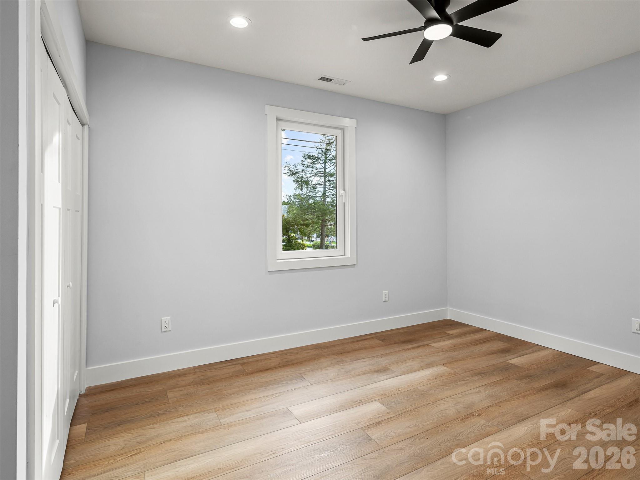902 Narva Road — Hendersonville