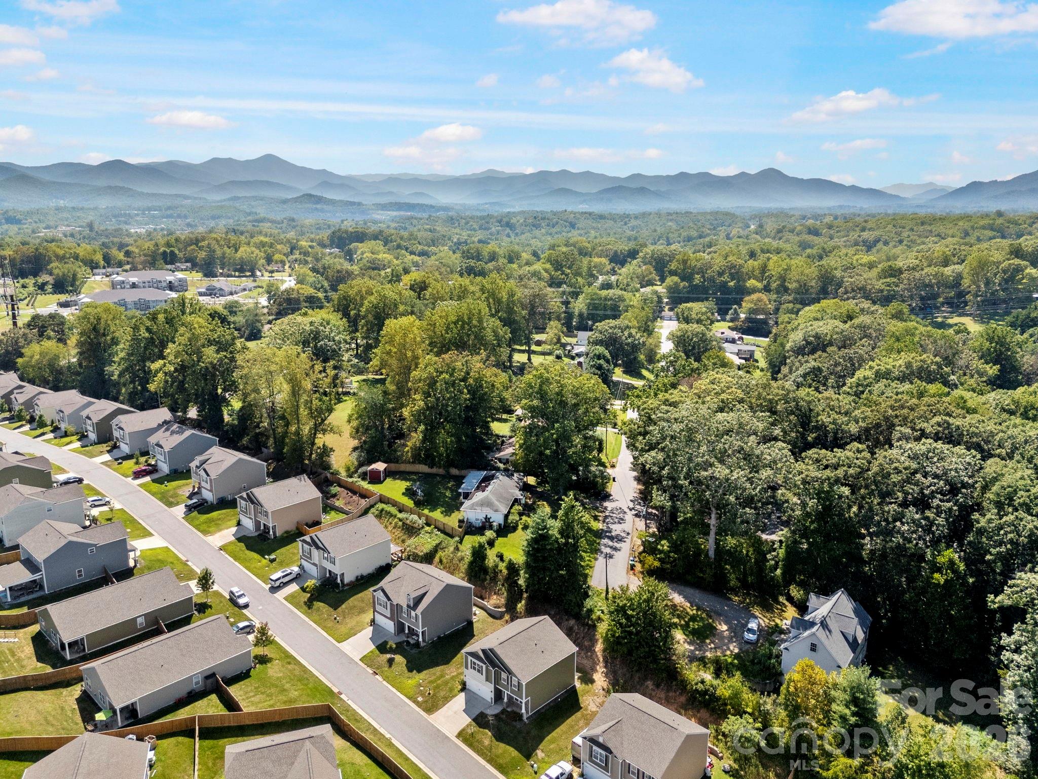 138 Marathon Lane — Candler