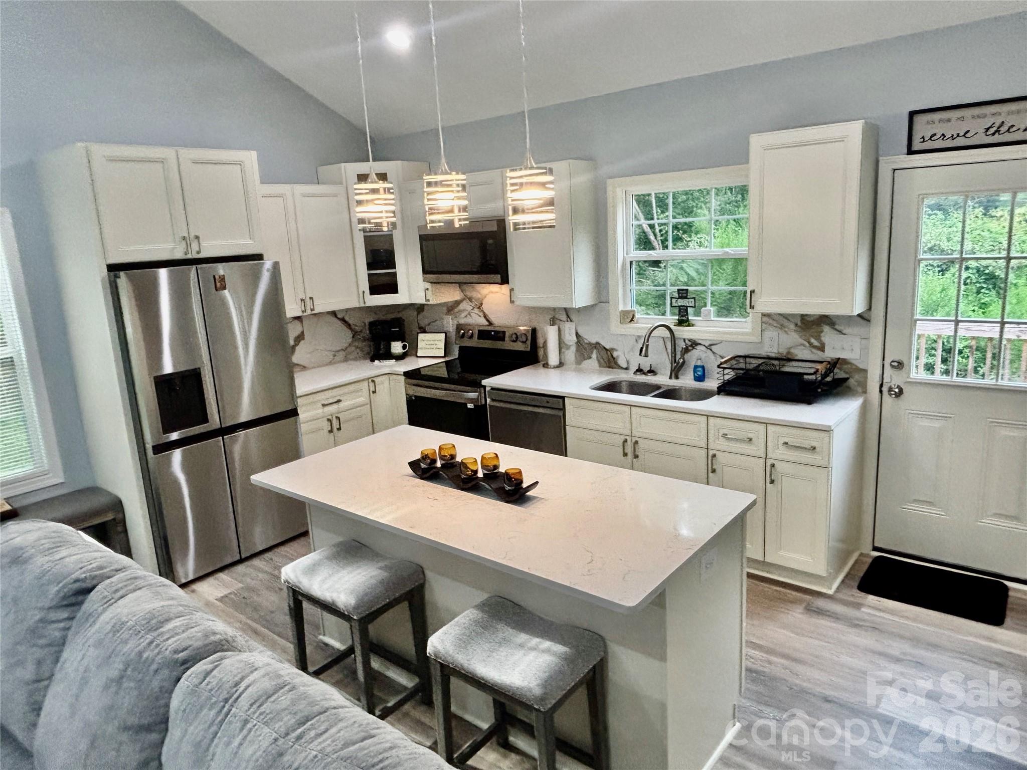 2613 Lynn Mountain Road — Vale