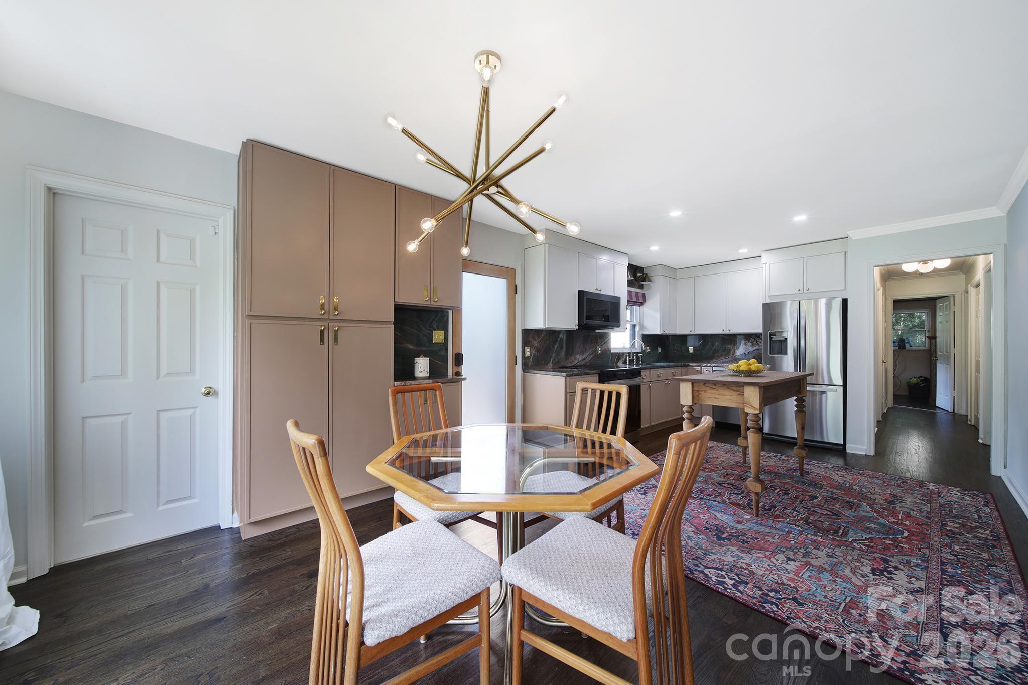 3335 Dunaire Drive — Charlotte