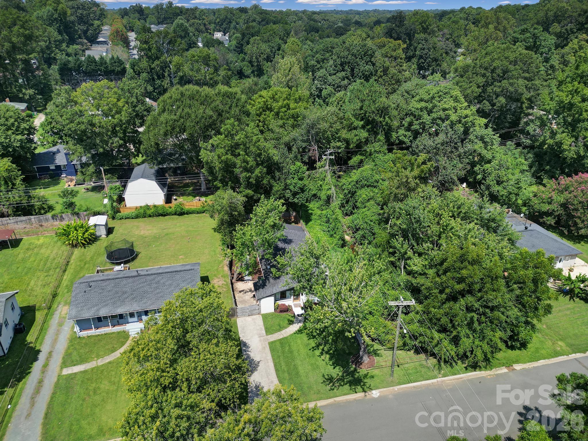 3335 Dunaire Drive — Charlotte