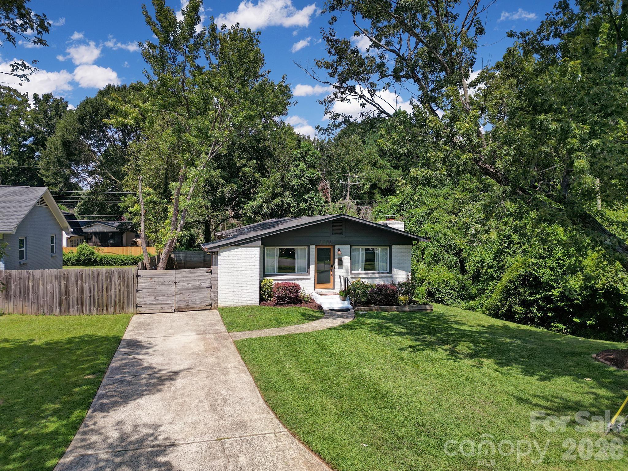 3335 Dunaire Drive — Charlotte