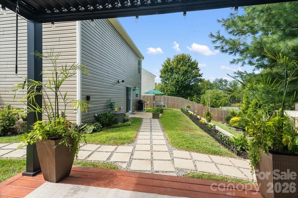 333 Oak Branch Road — Arden