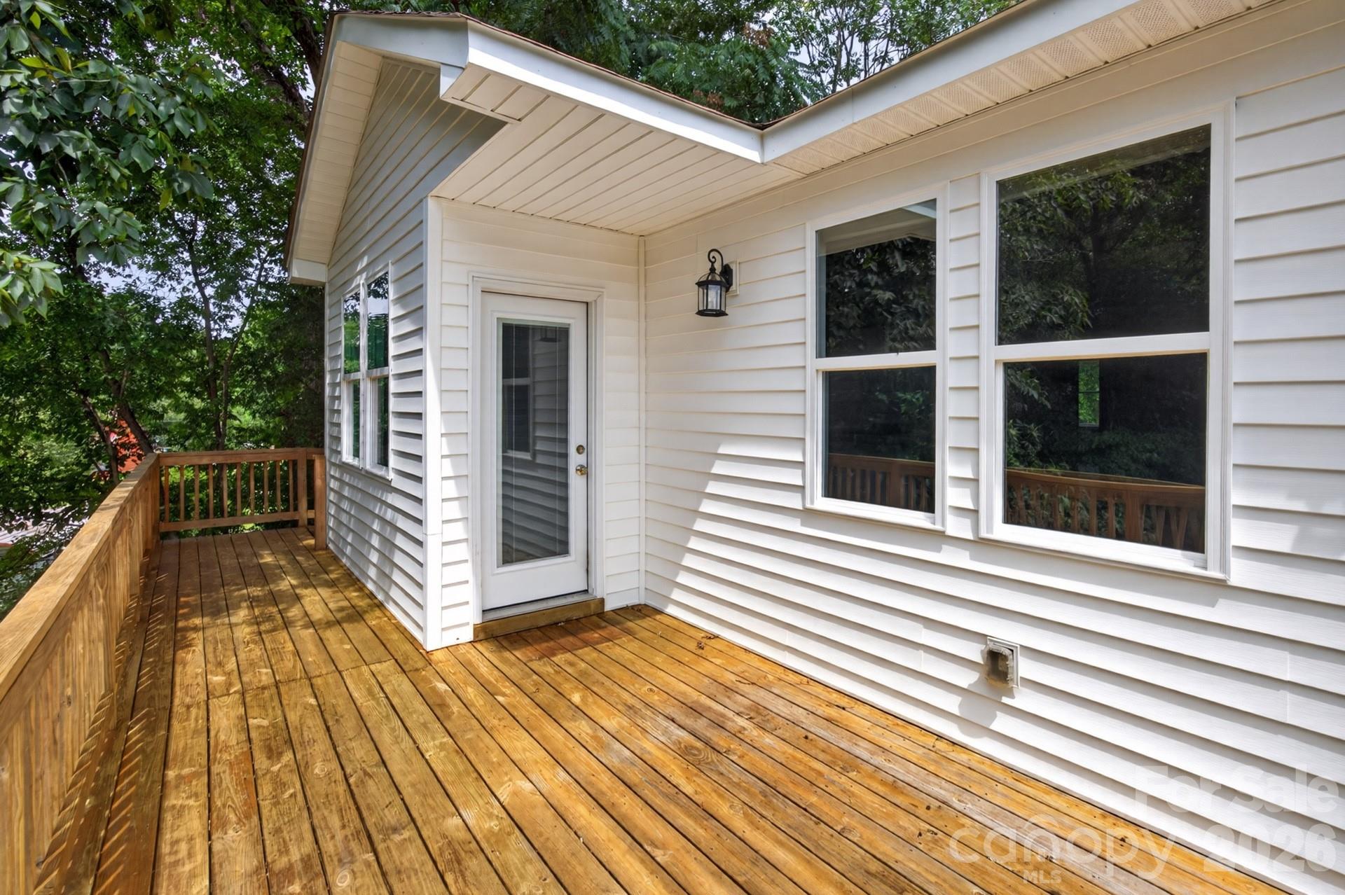 922 Legion Club Road — Salisbury