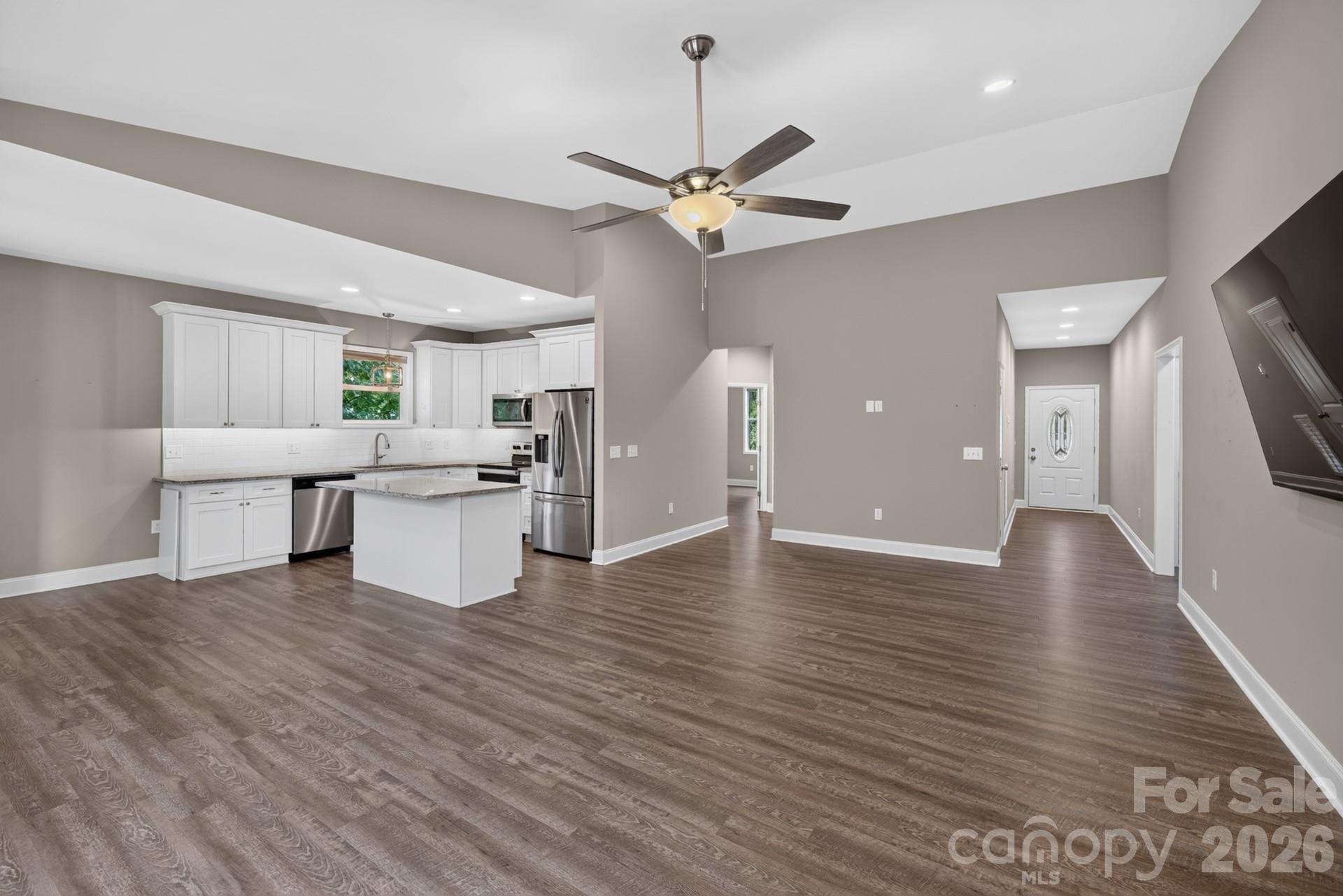 922 Legion Club Road — Salisbury