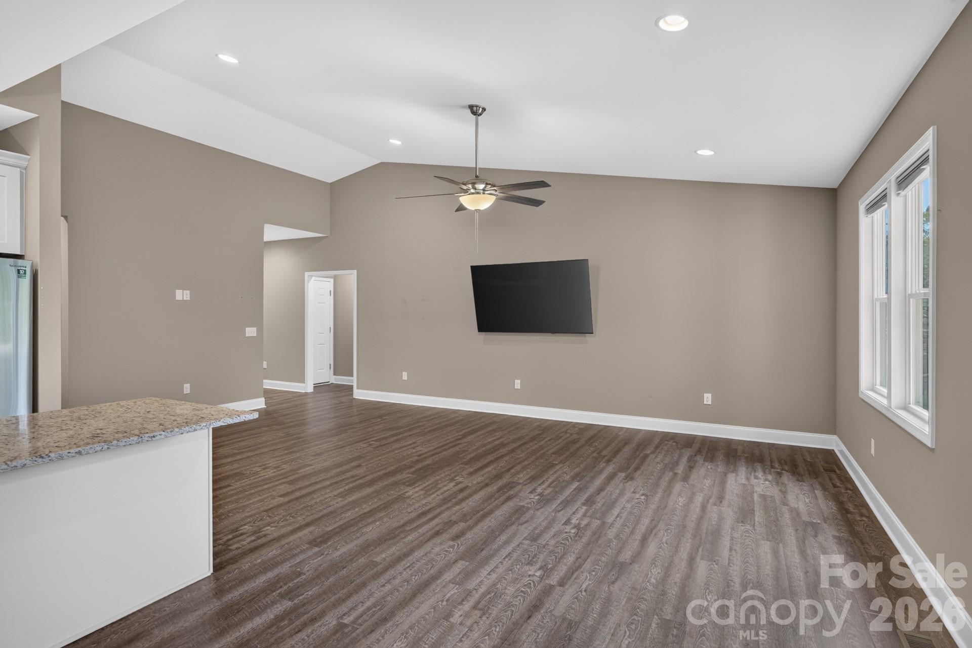 922 Legion Club Road — Salisbury