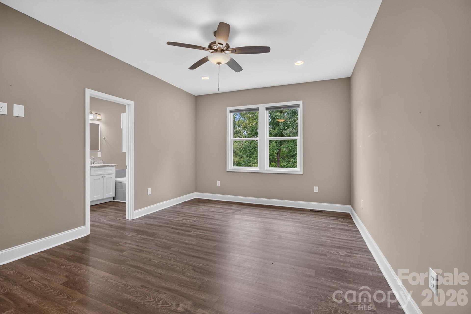 922 Legion Club Road — Salisbury