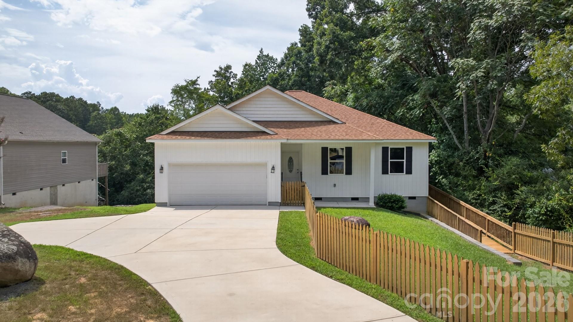 922 Legion Club Road — Salisbury