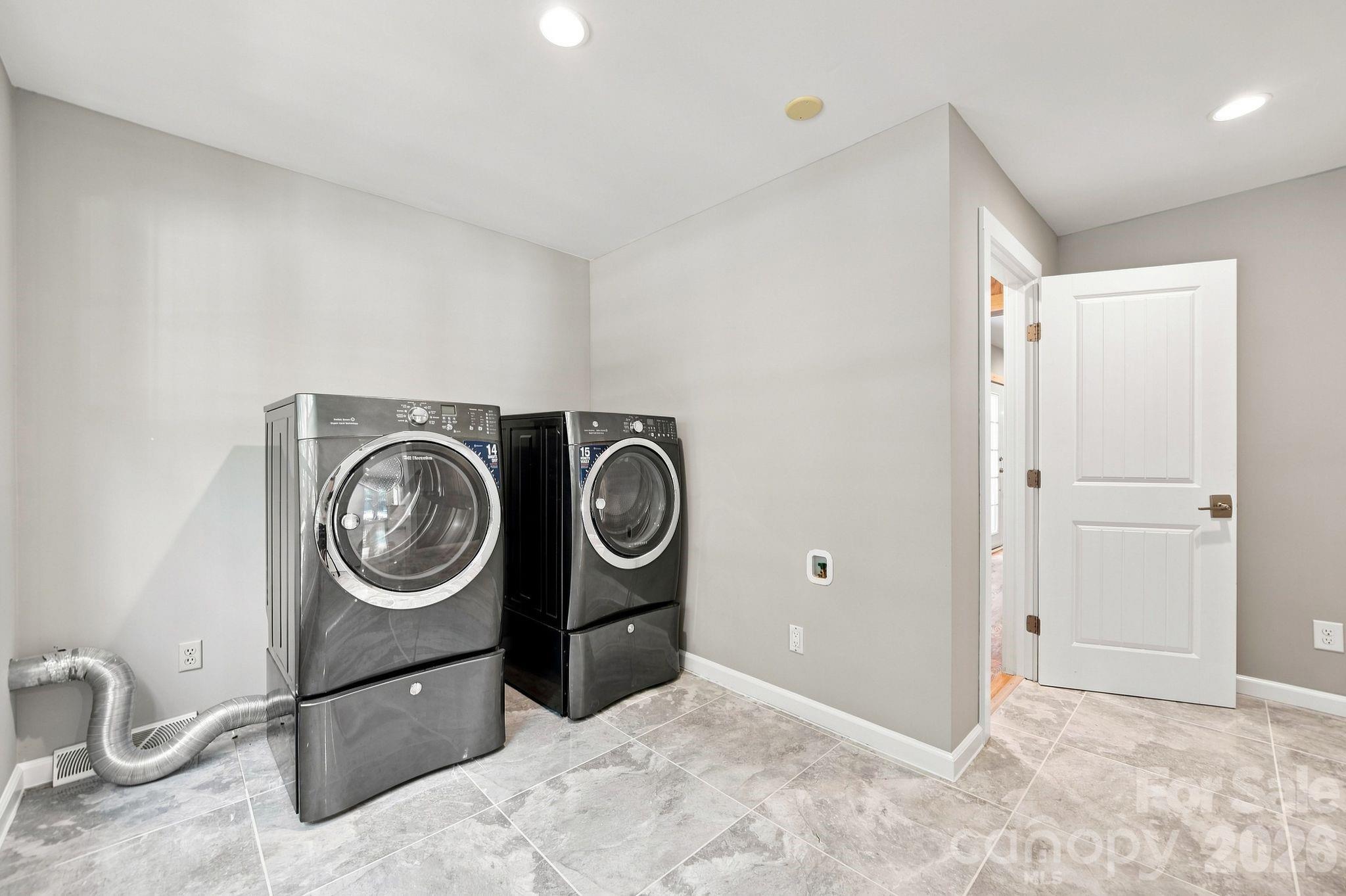5225 Mayhew Country Drive — Mint Hill