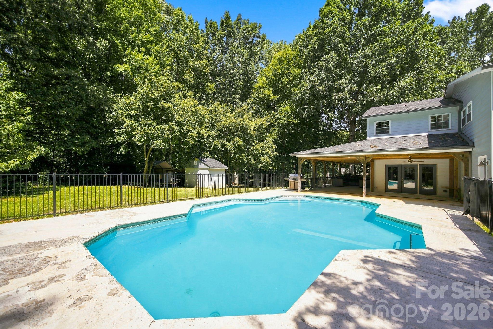 5225 Mayhew Country Drive — Mint Hill