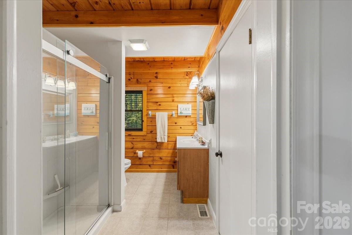 6012 Holiday Shores Avenue — Nebo