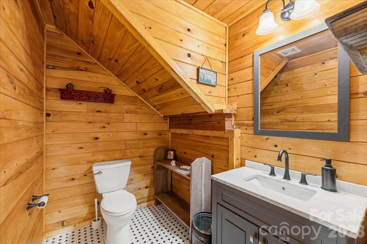 6012 Holiday Shores Avenue — Nebo
