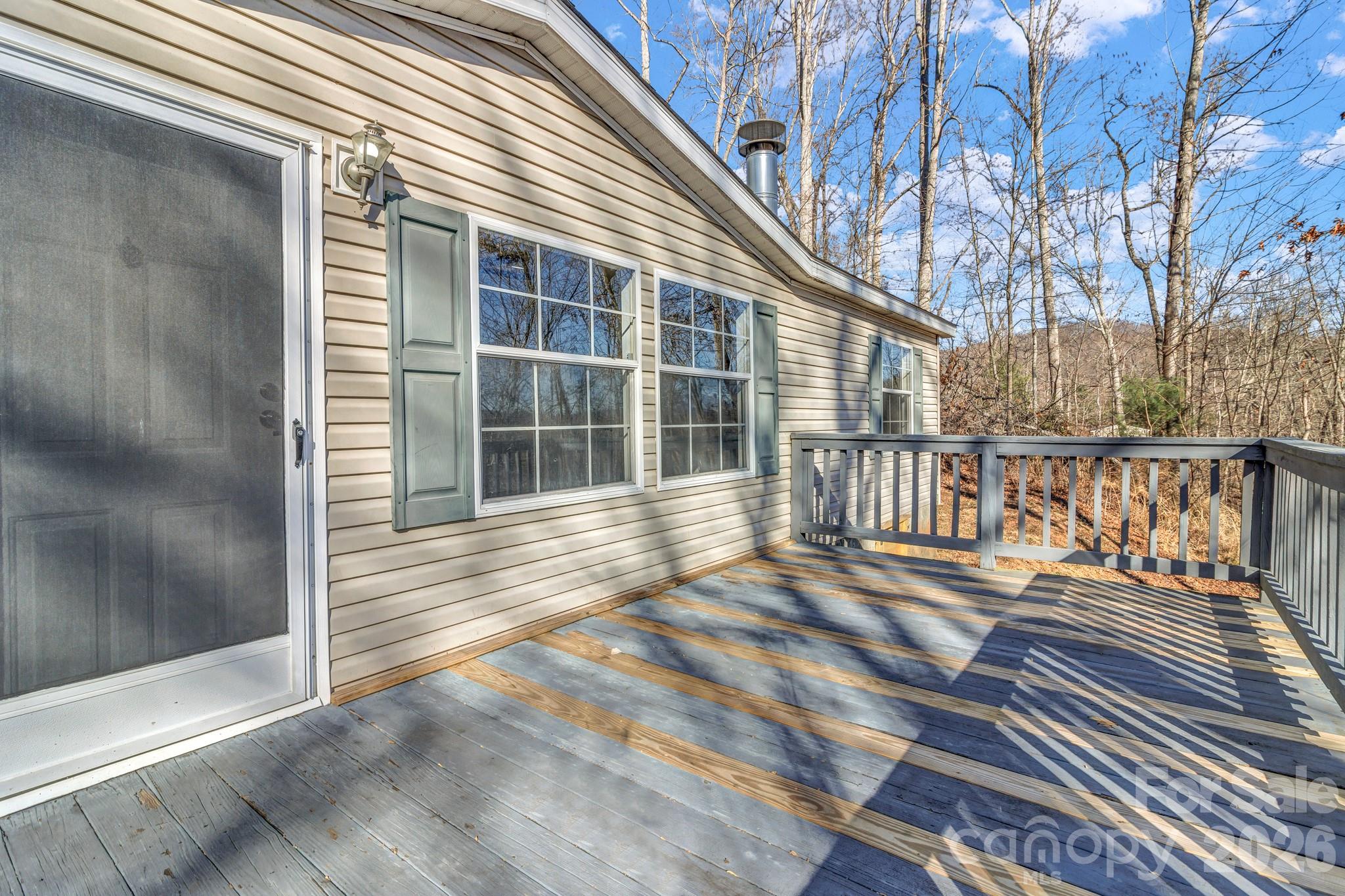 30 Pinners Cove Road — Asheville