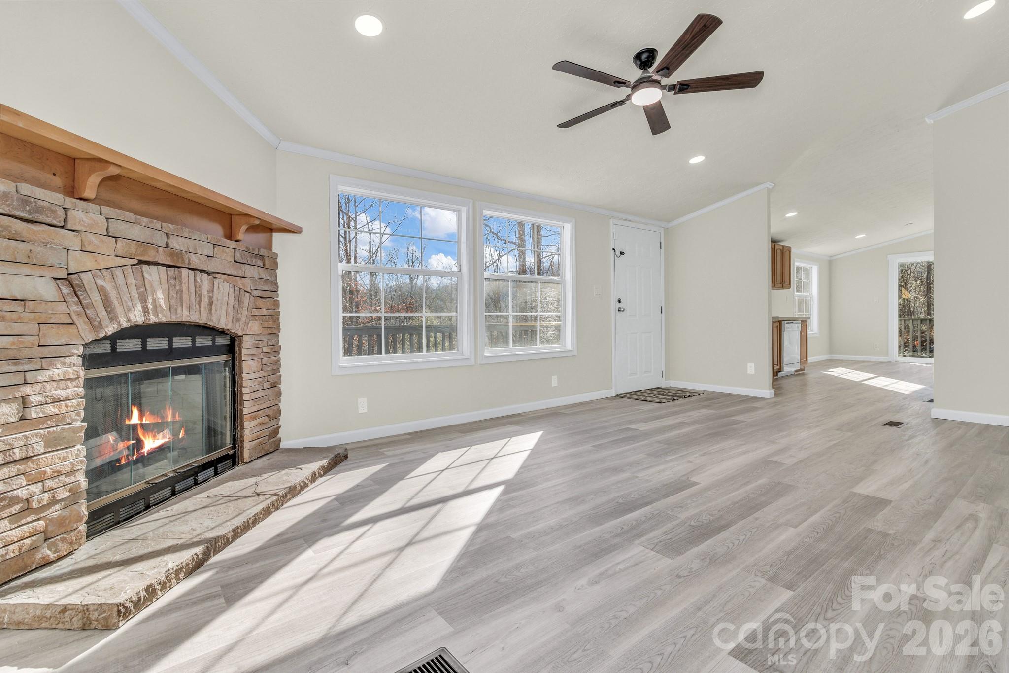 30 Pinners Cove Road — Asheville