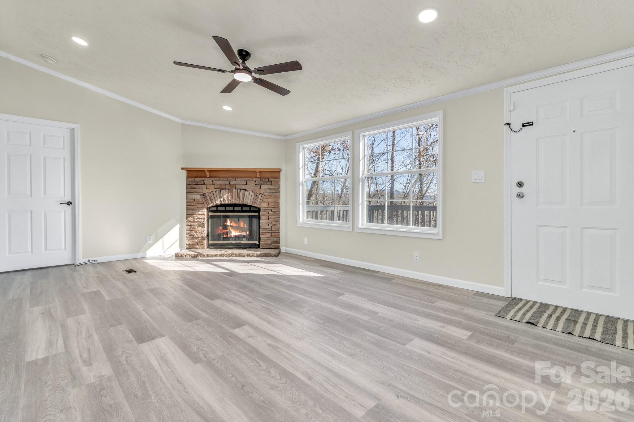 30 Pinners Cove Road — Asheville