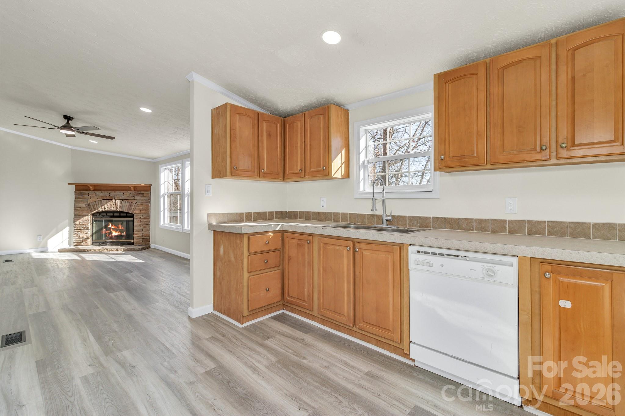 30 Pinners Cove Road — Asheville