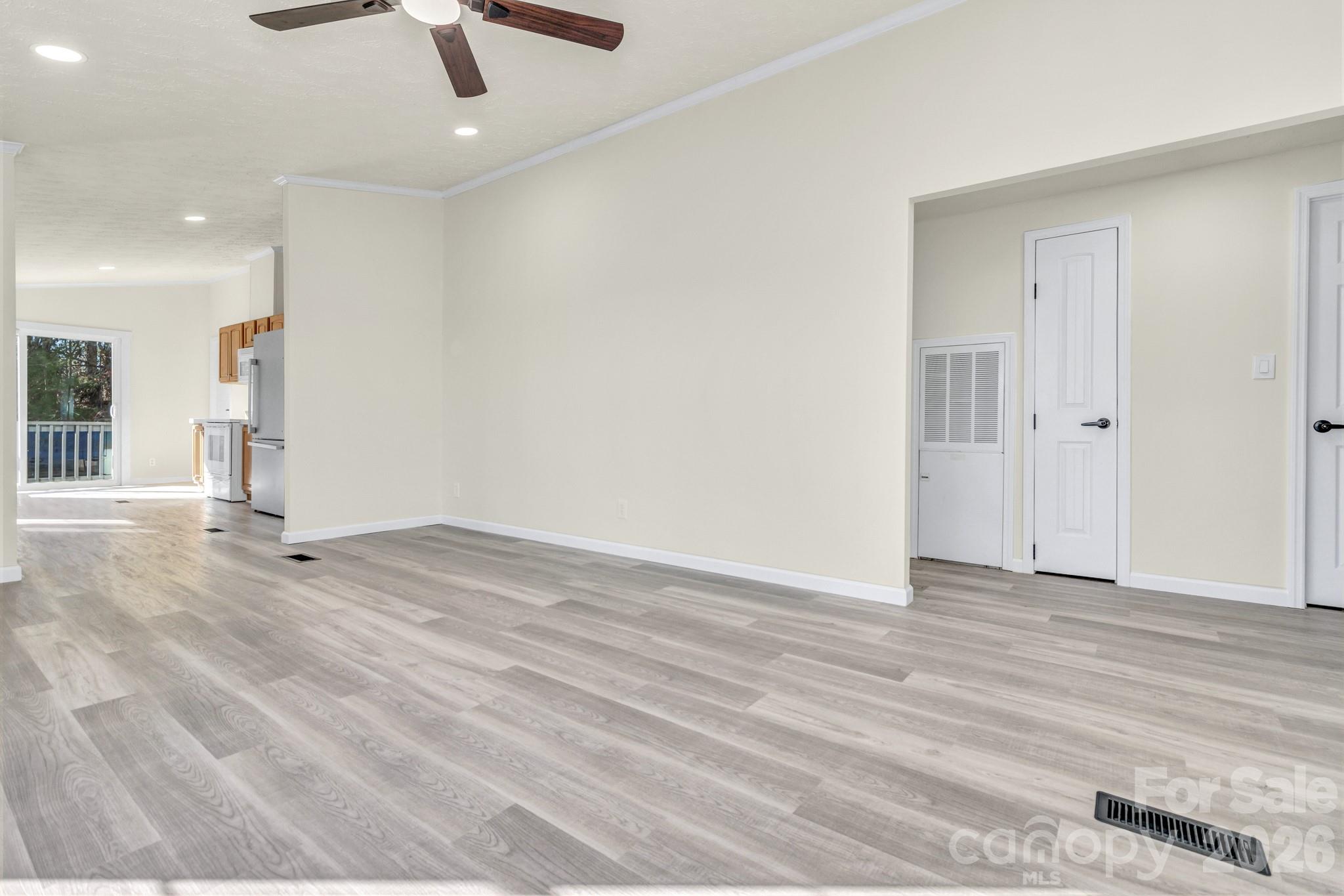 30 Pinners Cove Road — Asheville