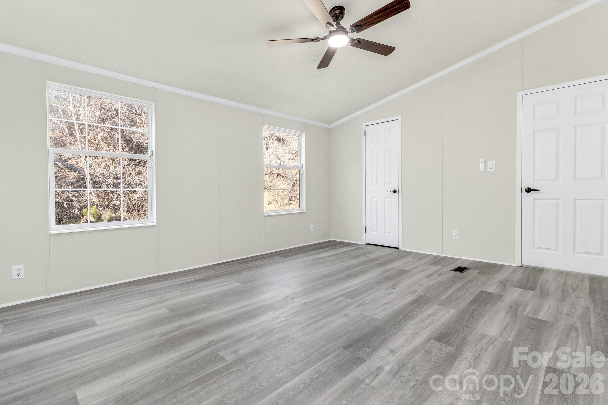 30 Pinners Cove Road — Asheville