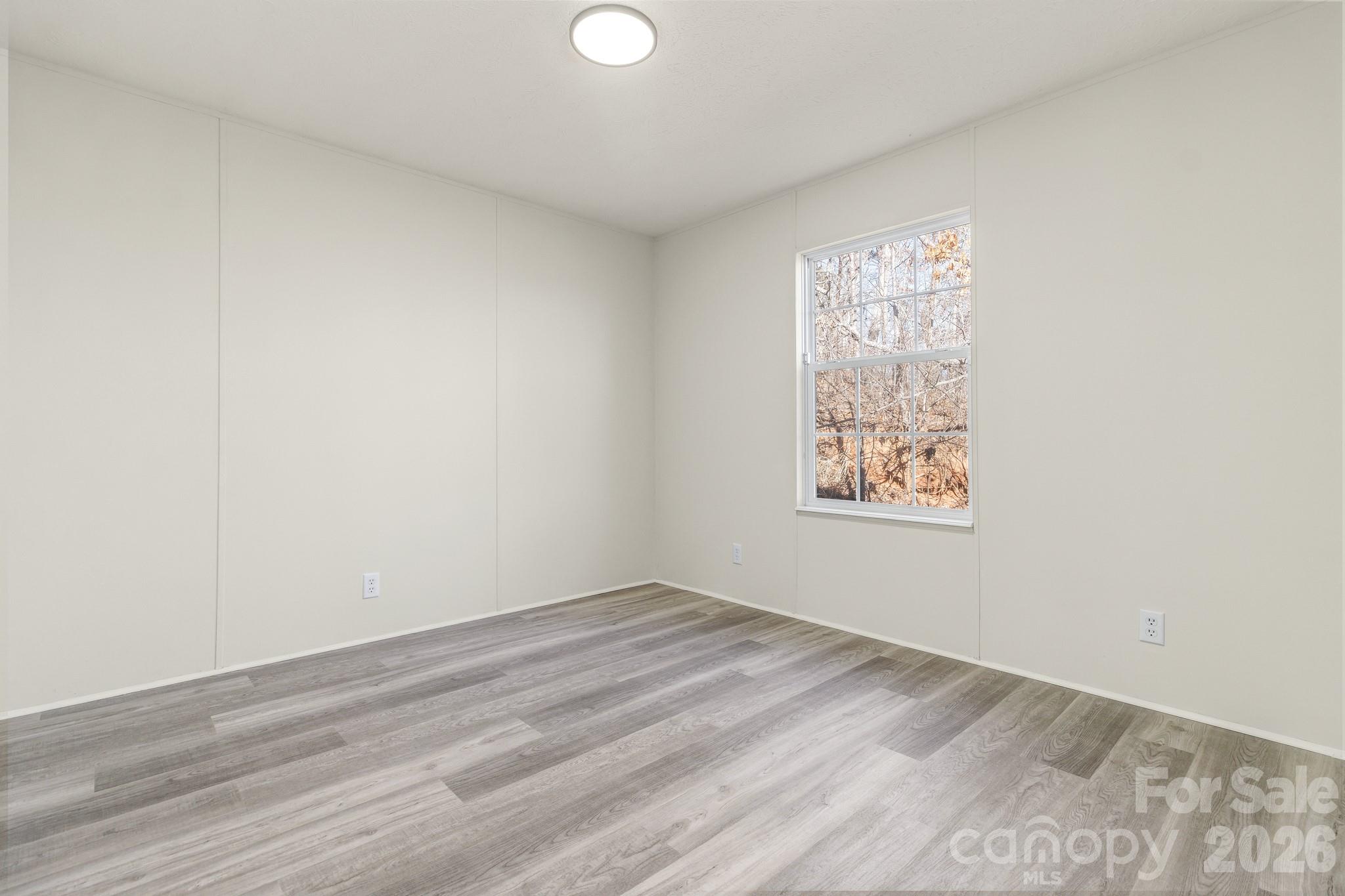 30 Pinners Cove Road — Asheville