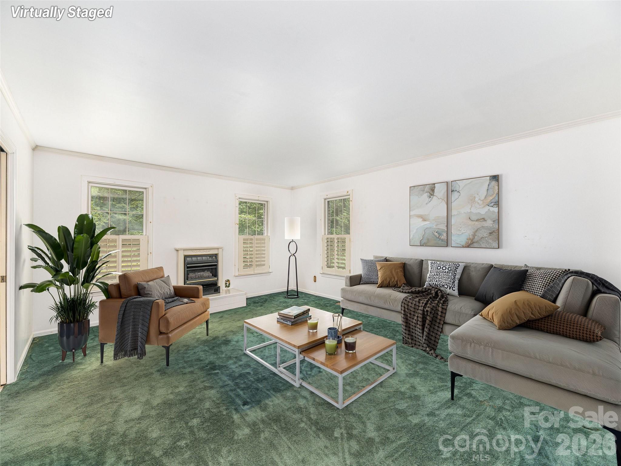 200 Heathcote Road — Hendersonville