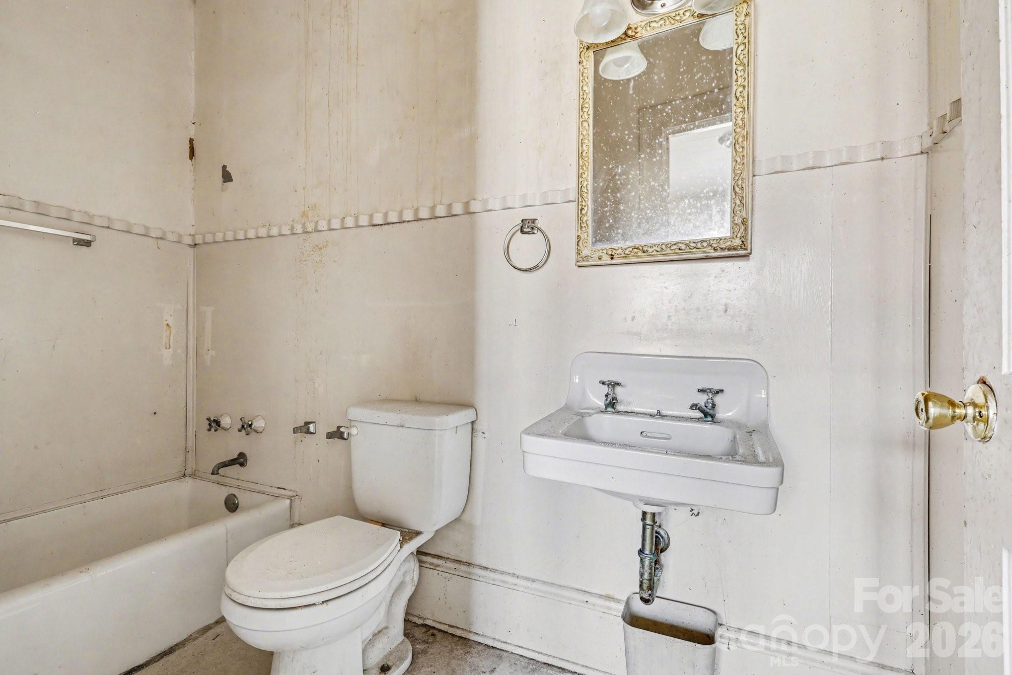 1411 Ludwick Heights Lane — Salisbury