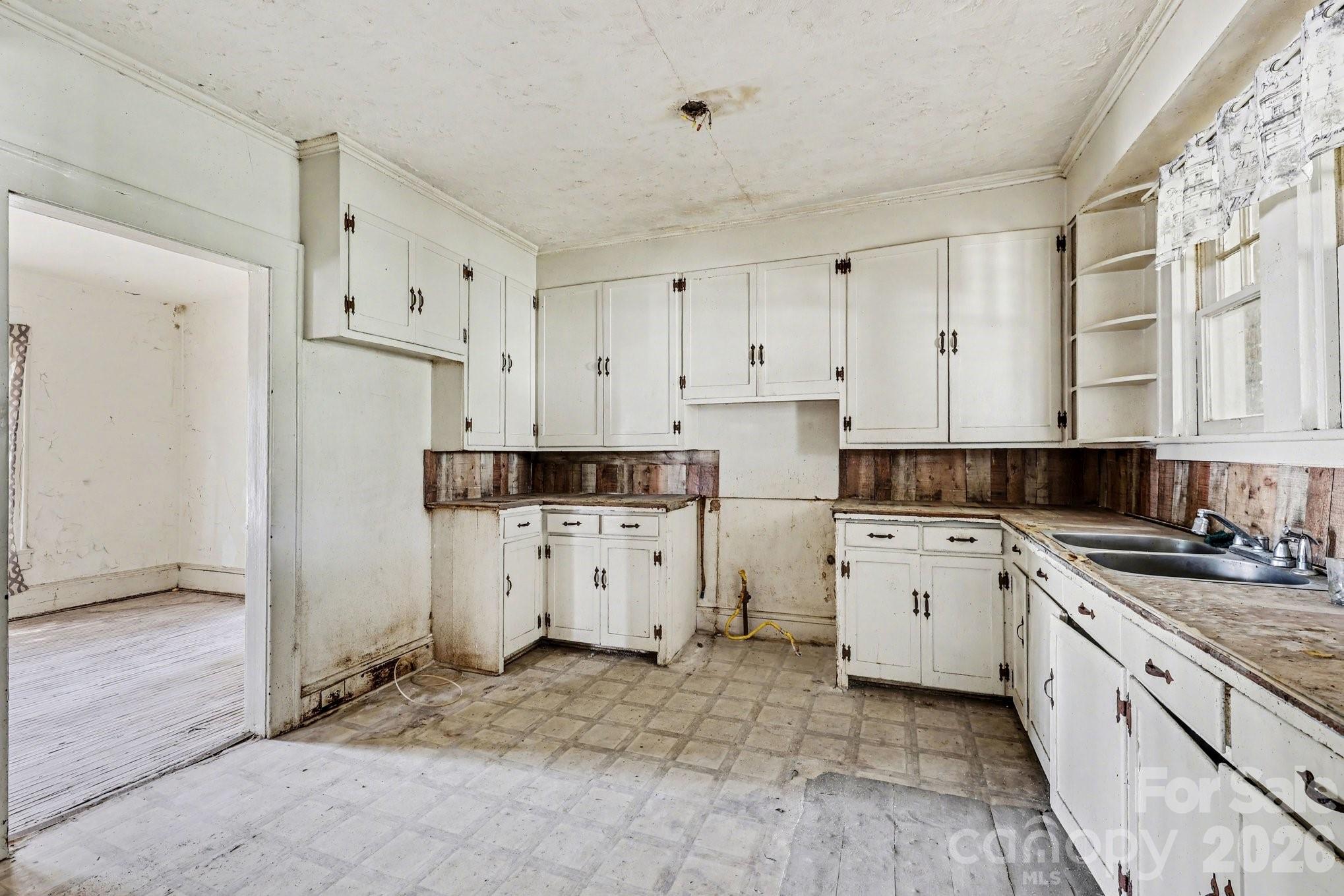 1411 Ludwick Heights Lane — Salisbury