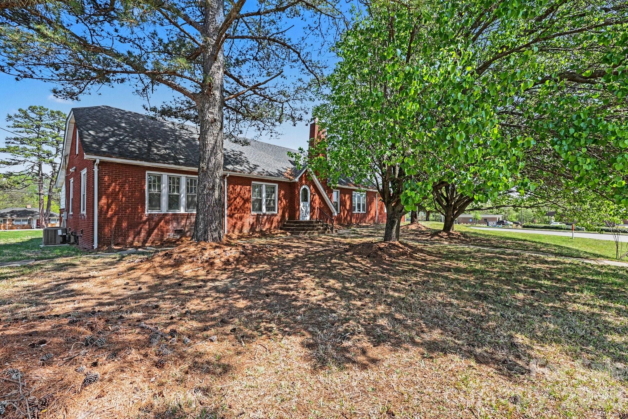 1411 Ludwick Heights Lane — Salisbury