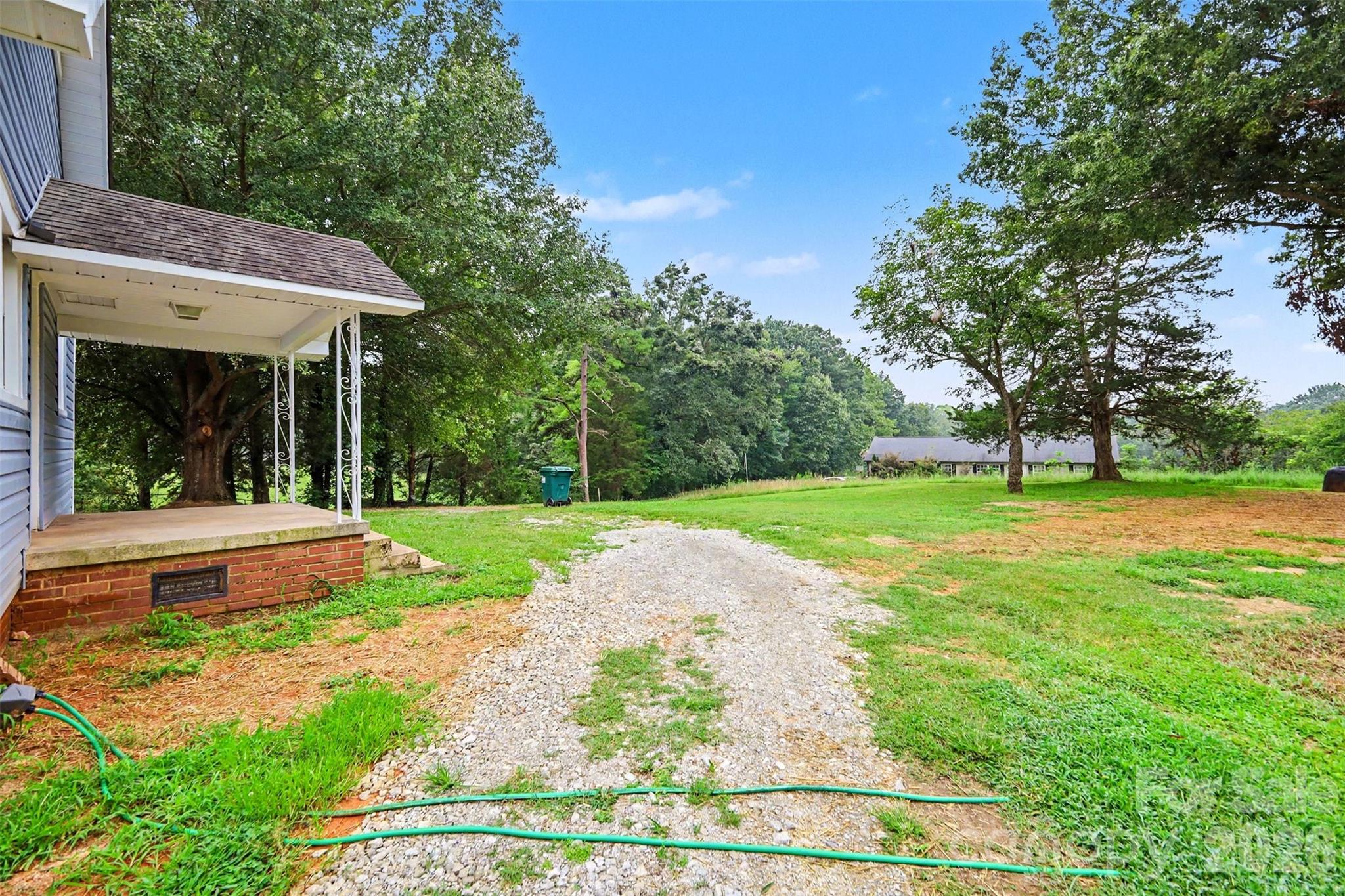 1550 Saw Road — China Grove