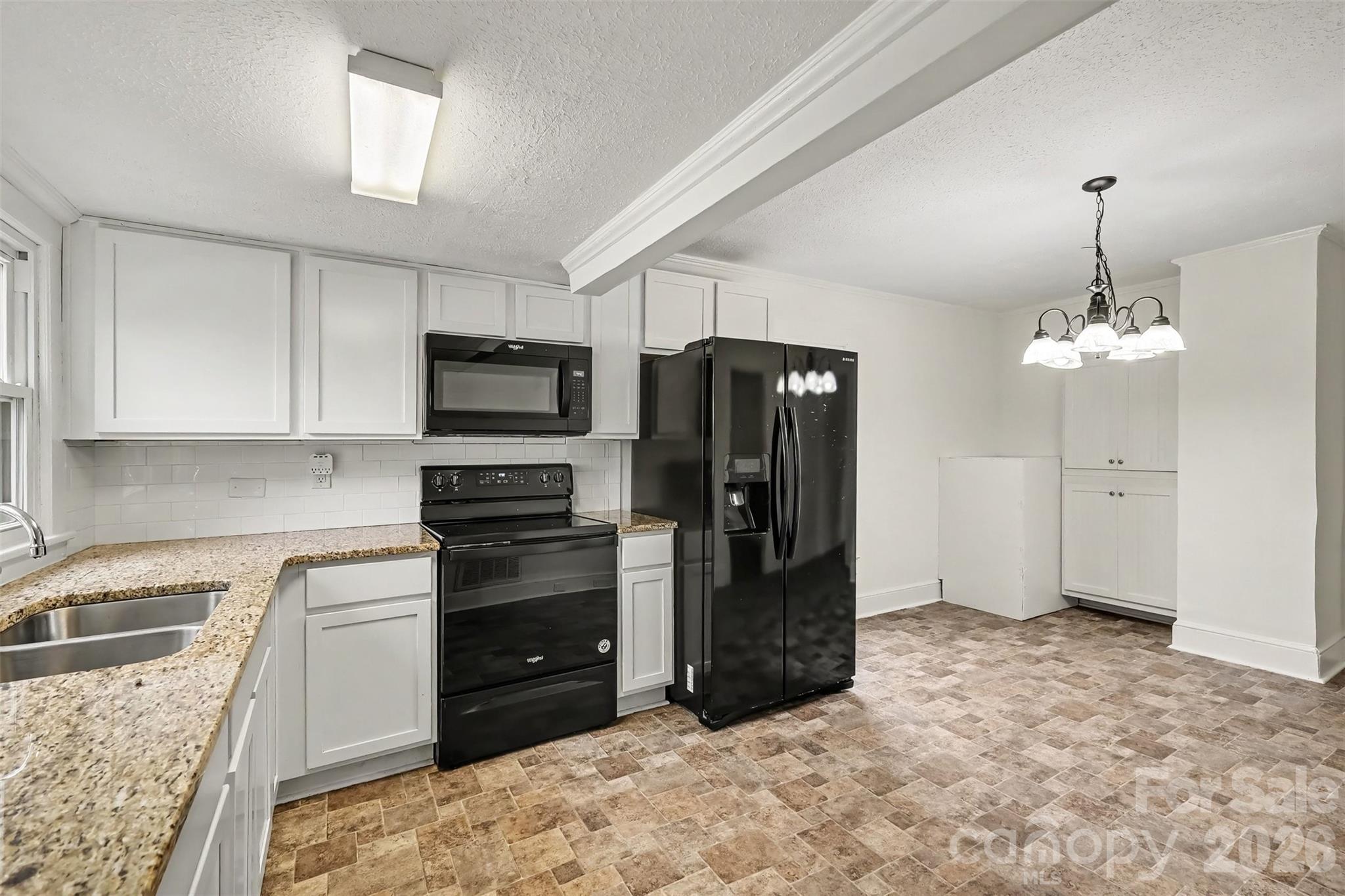 1550 Saw Road — China Grove