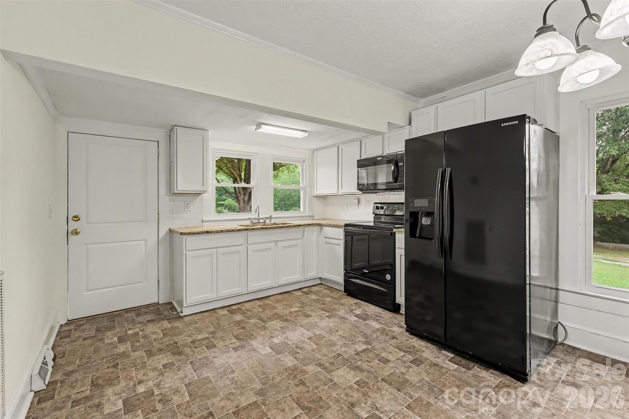 1550 Saw Road — China Grove