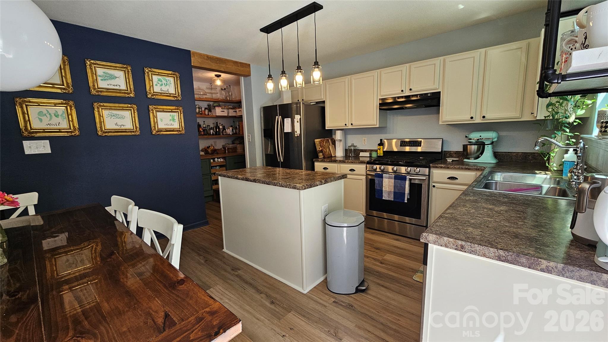 4803 Manchineel Lane — Monroe