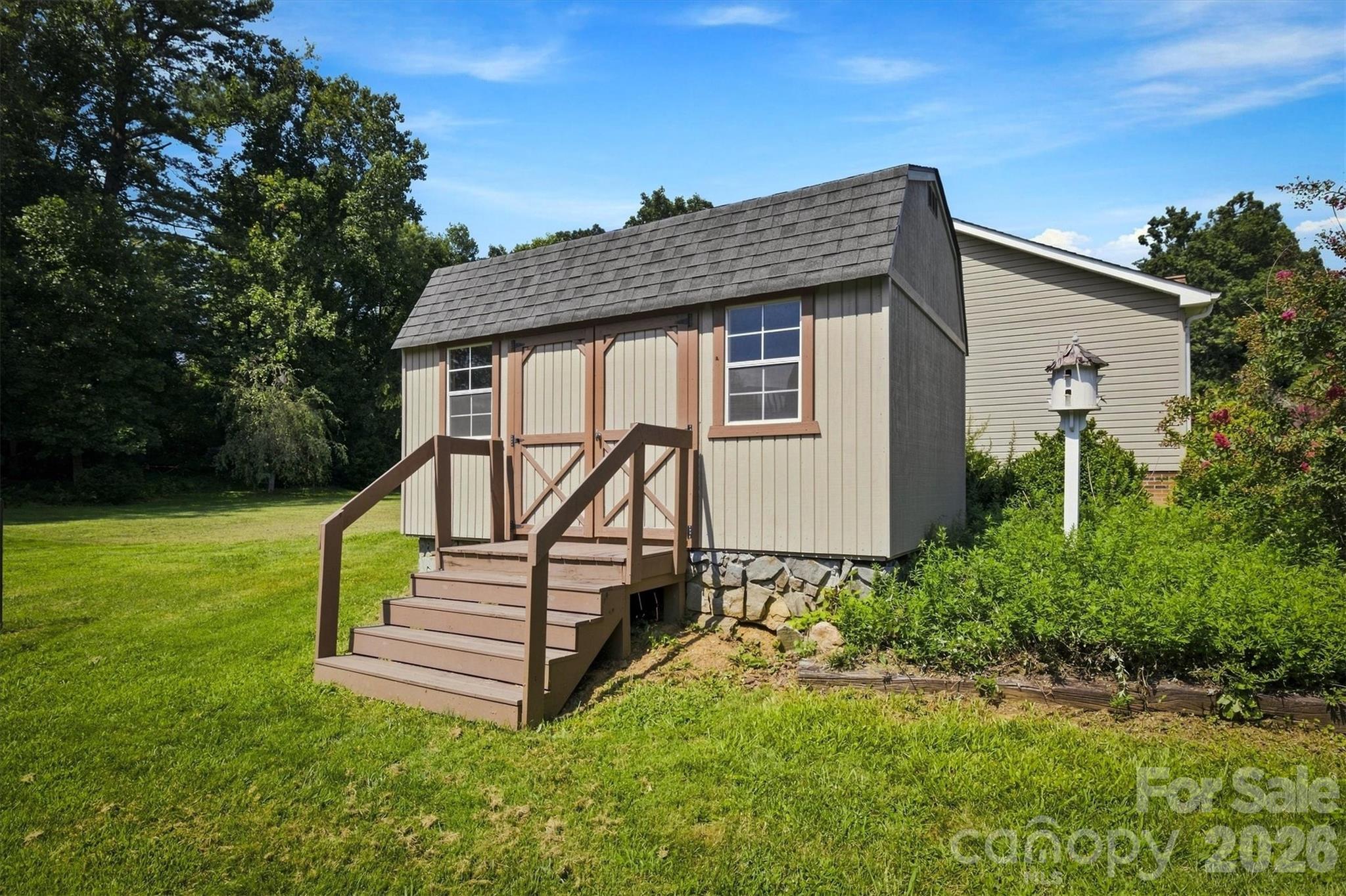105 Shuffler Road — Morganton