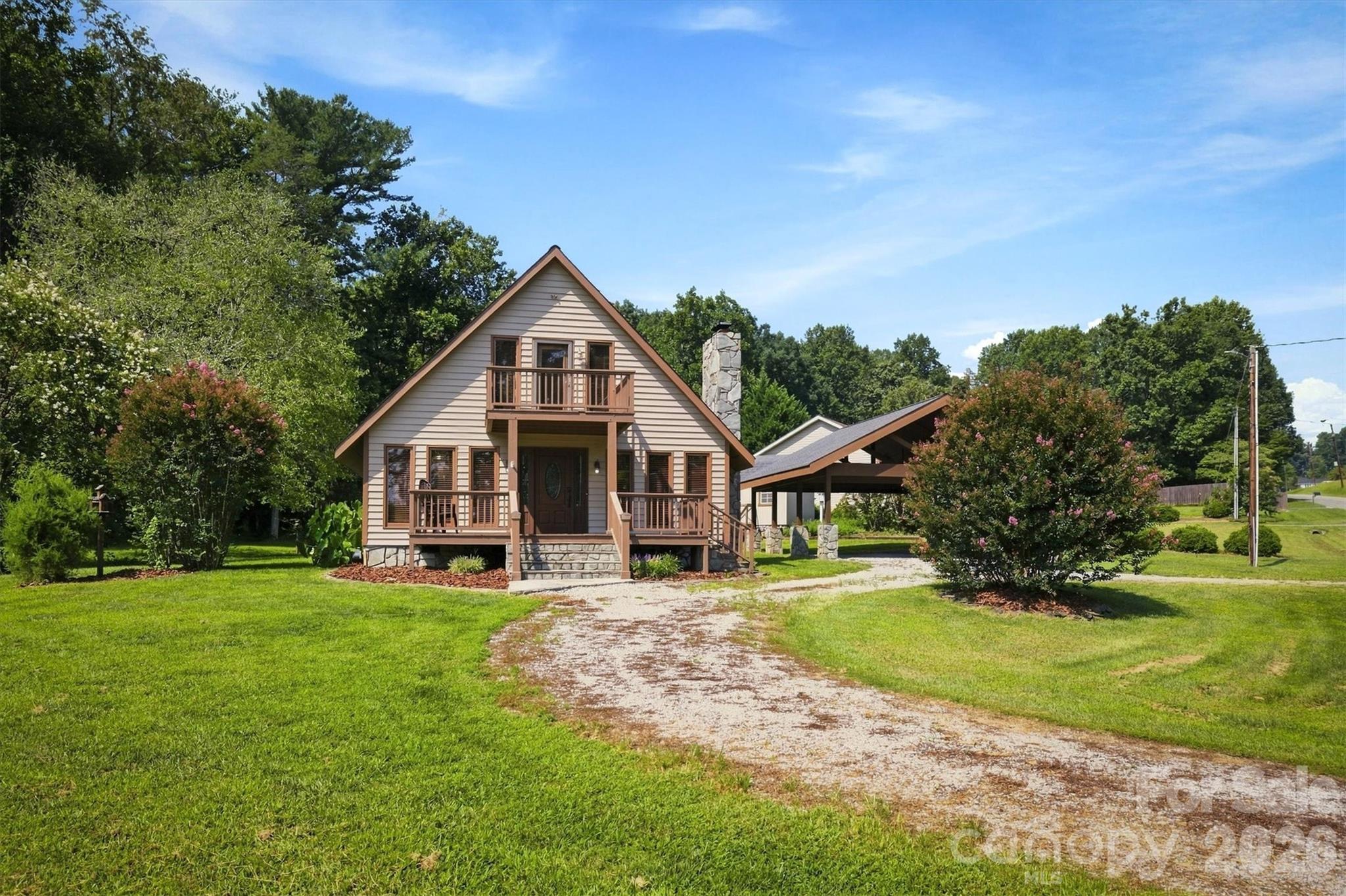 105 Shuffler Road — Morganton