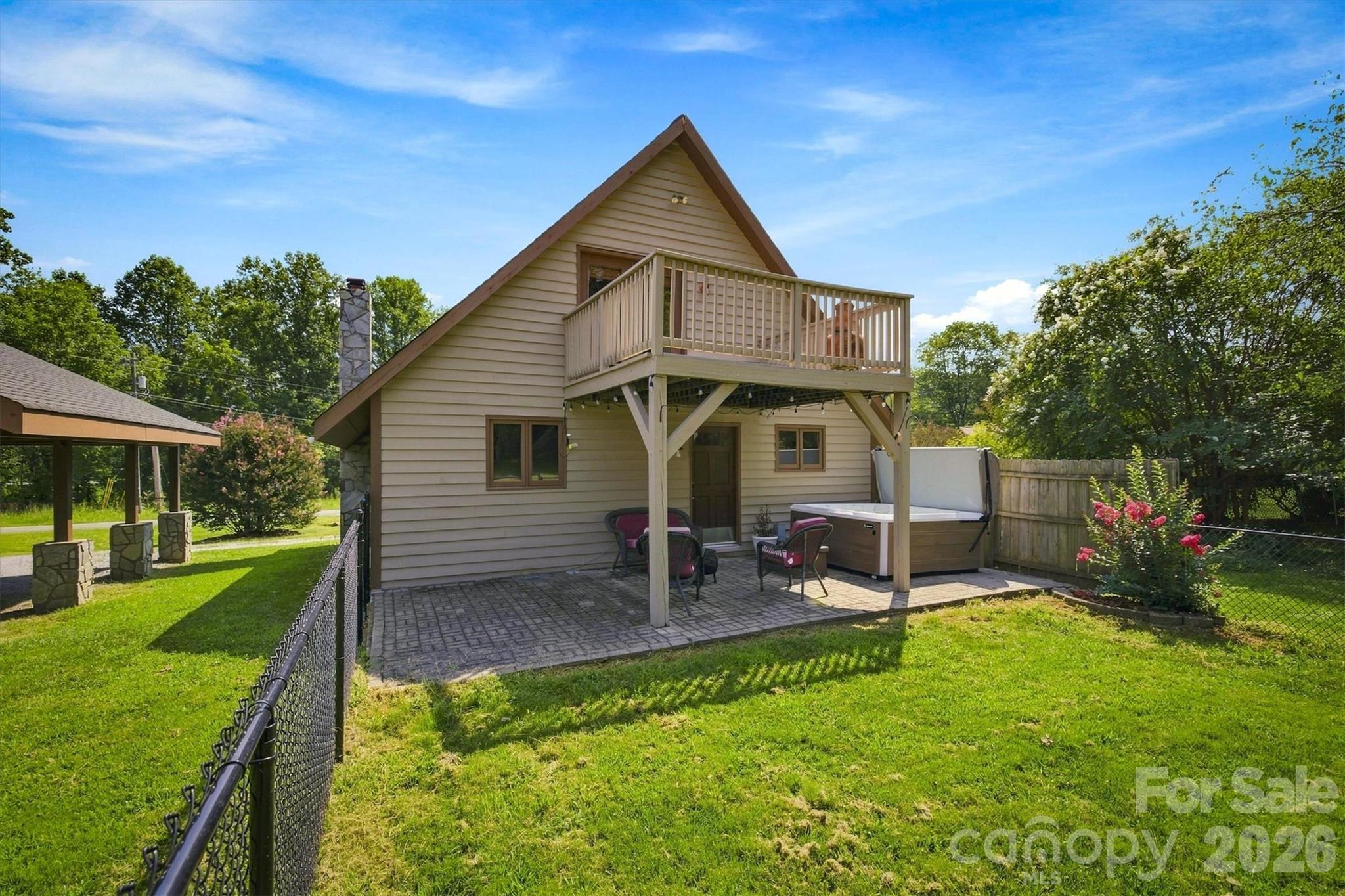 105 Shuffler Road — Morganton