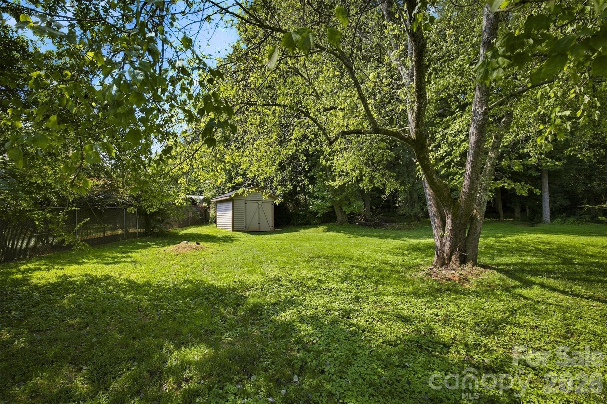 105 Shuffler Road — Morganton