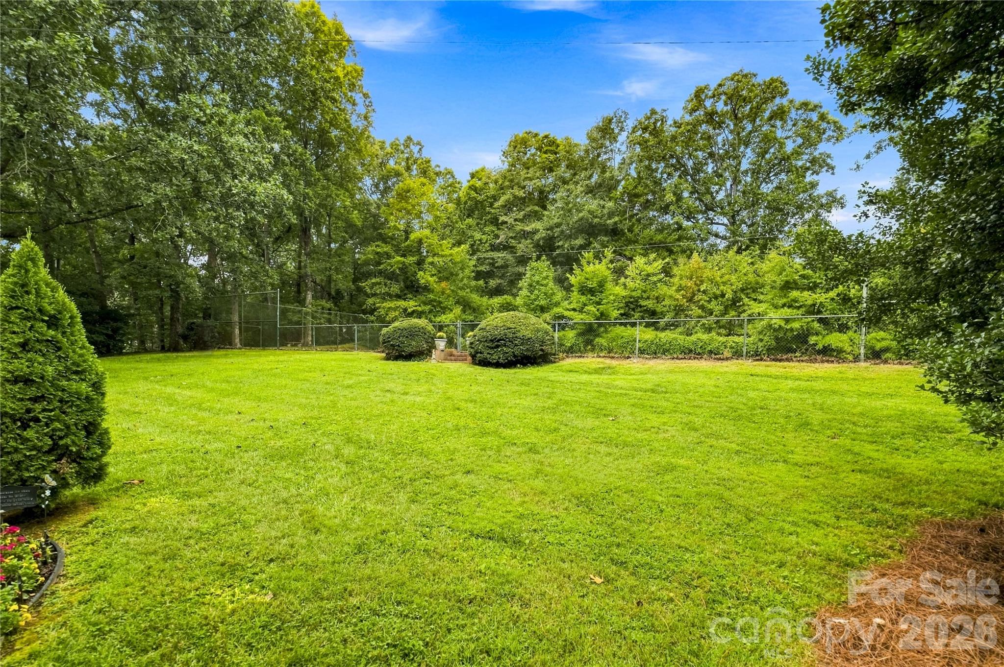 209 Labans Lane — Lincolnton