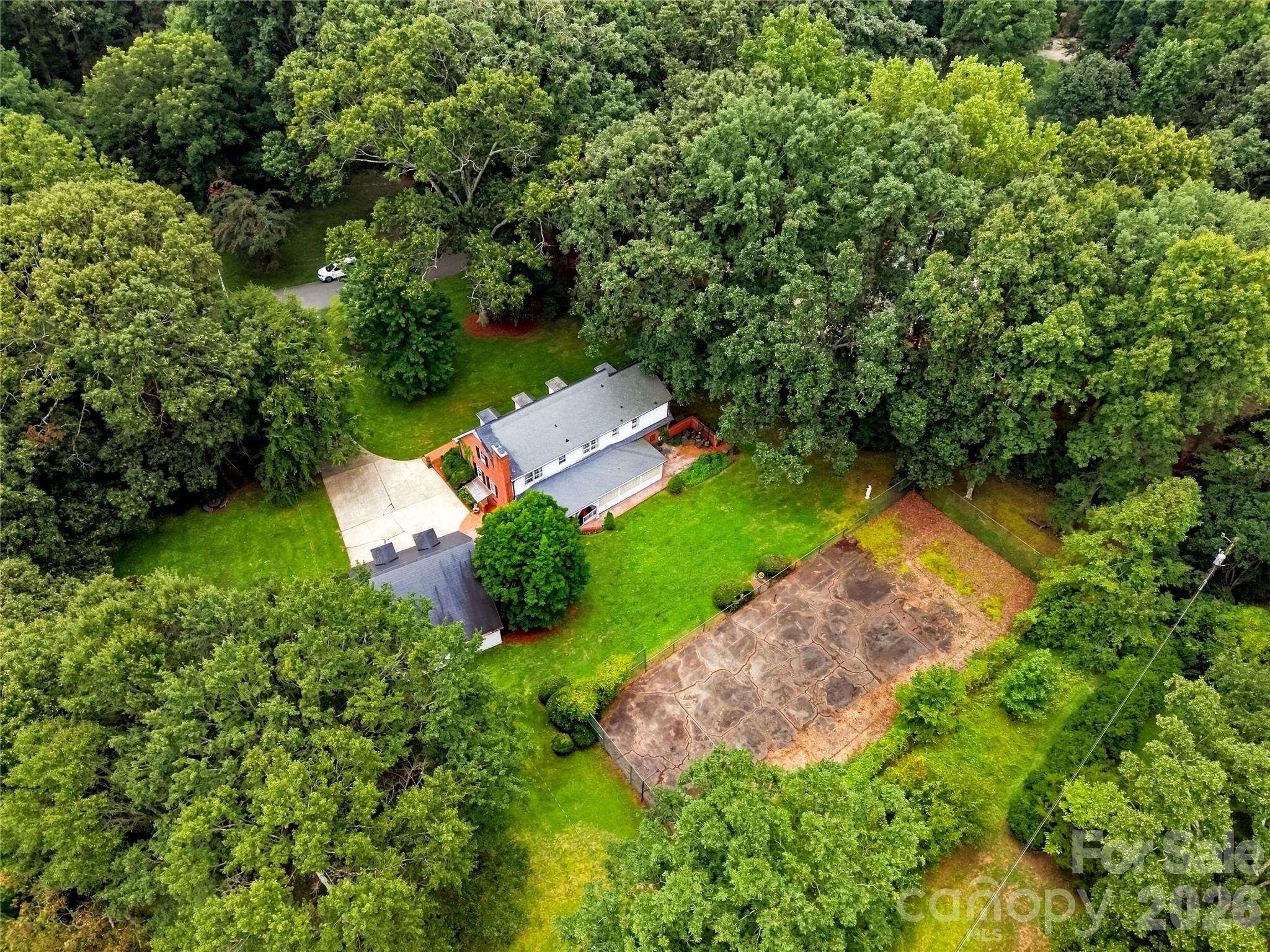 209 Labans Lane — Lincolnton