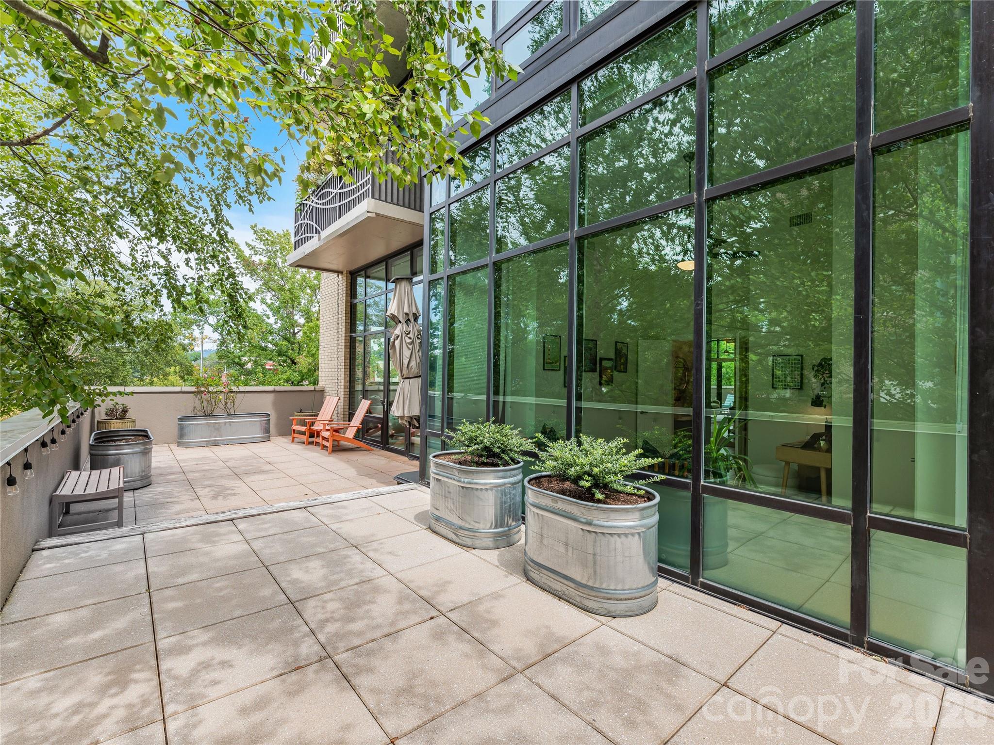 60 N Market Street #117 — Asheville