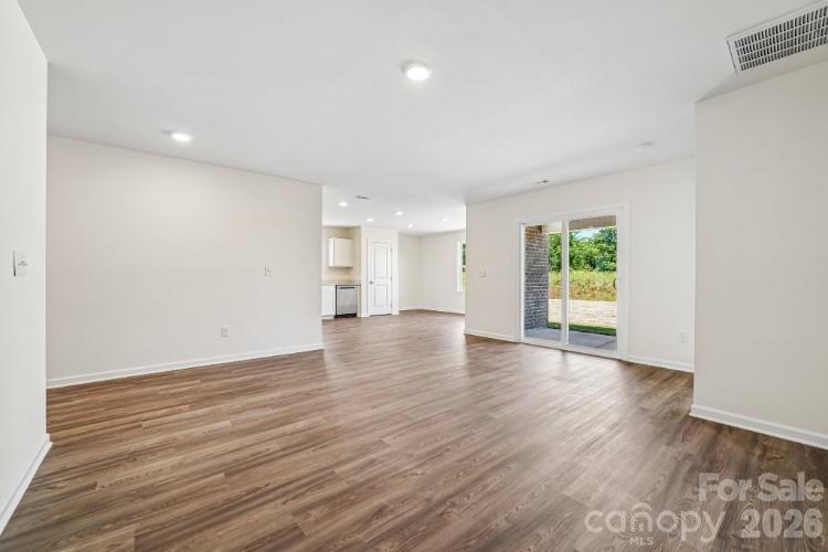 499 Sundown Drive — Spartanburg